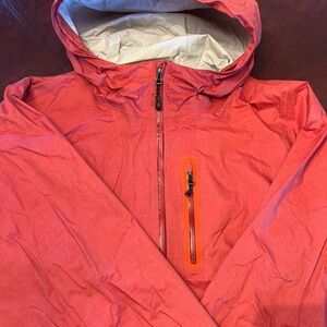Orvis Orange Jacket ladies Large lg L. Jacket with zipper pockets and hood